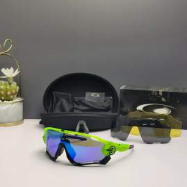 Picture of Oakley Sunglasses _SKUfw66124574fw